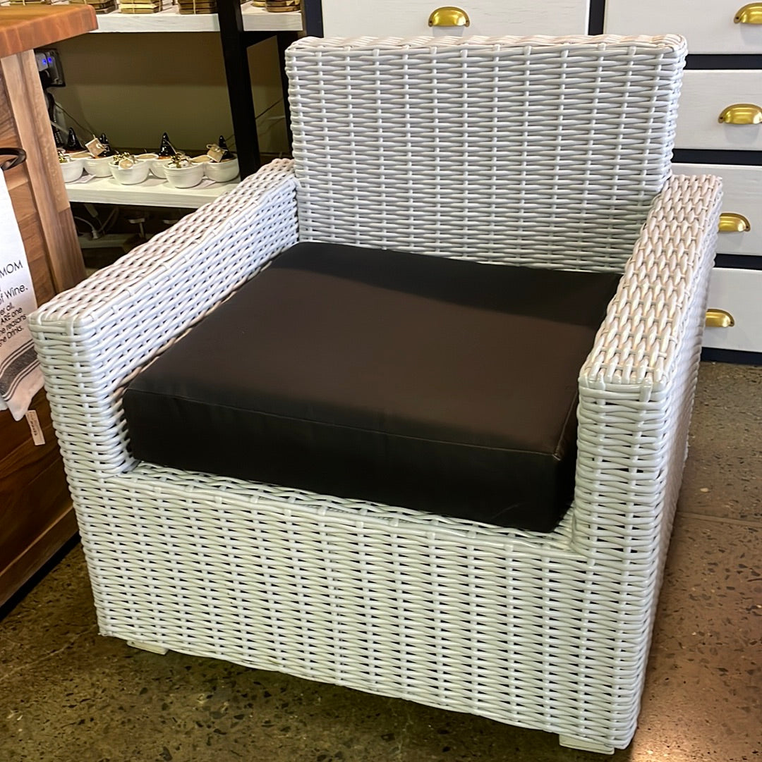 White Wicker Outdoor Chair
