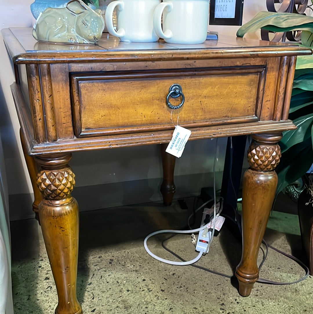 TommyBahama End Table Set (2)