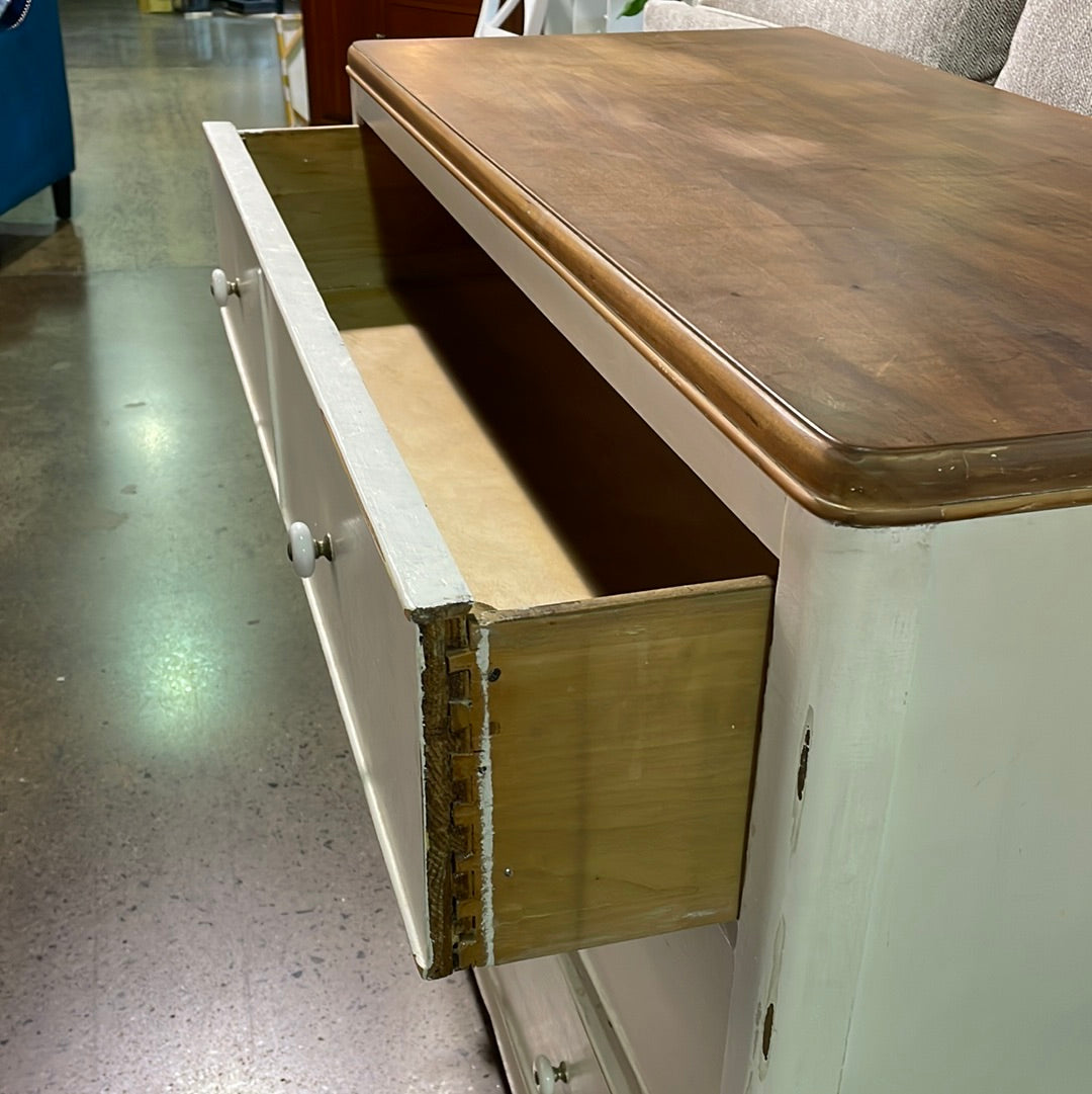 Vintage dresser