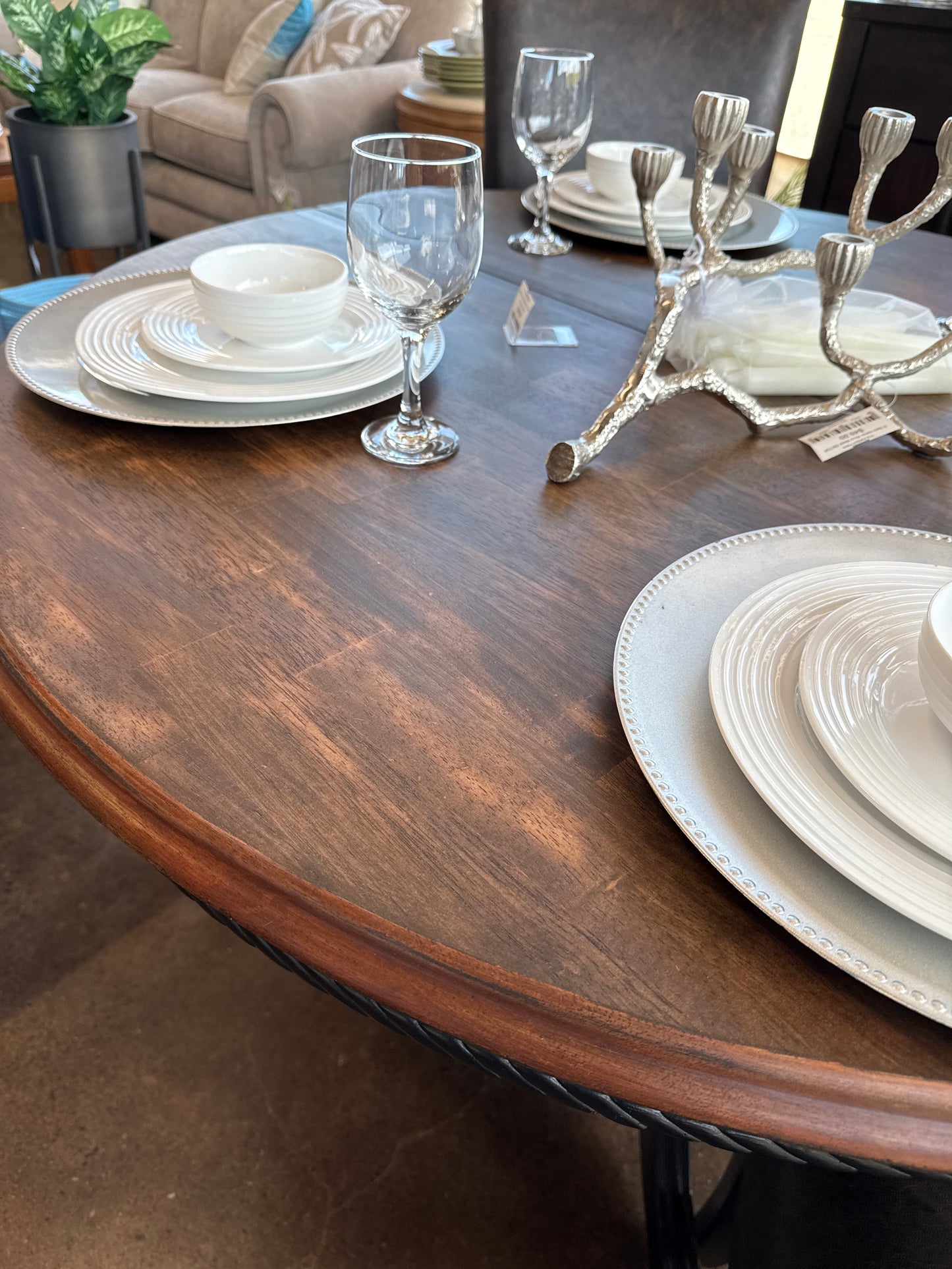 Kitchen Table with butterfly leaf and 4 chairs