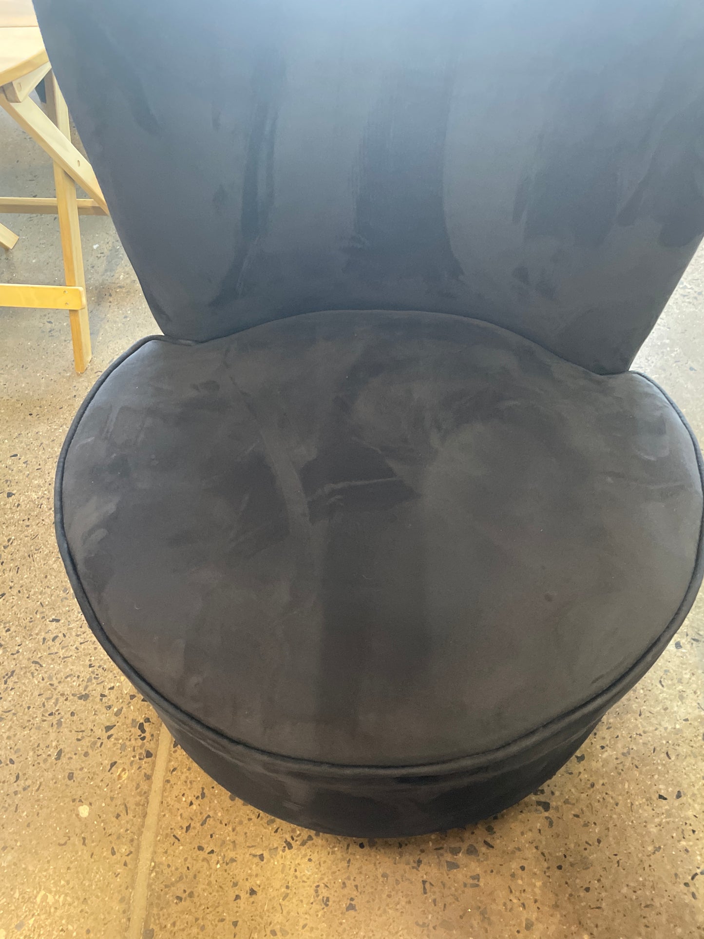 Black Microfiber Round Swivel Chair
