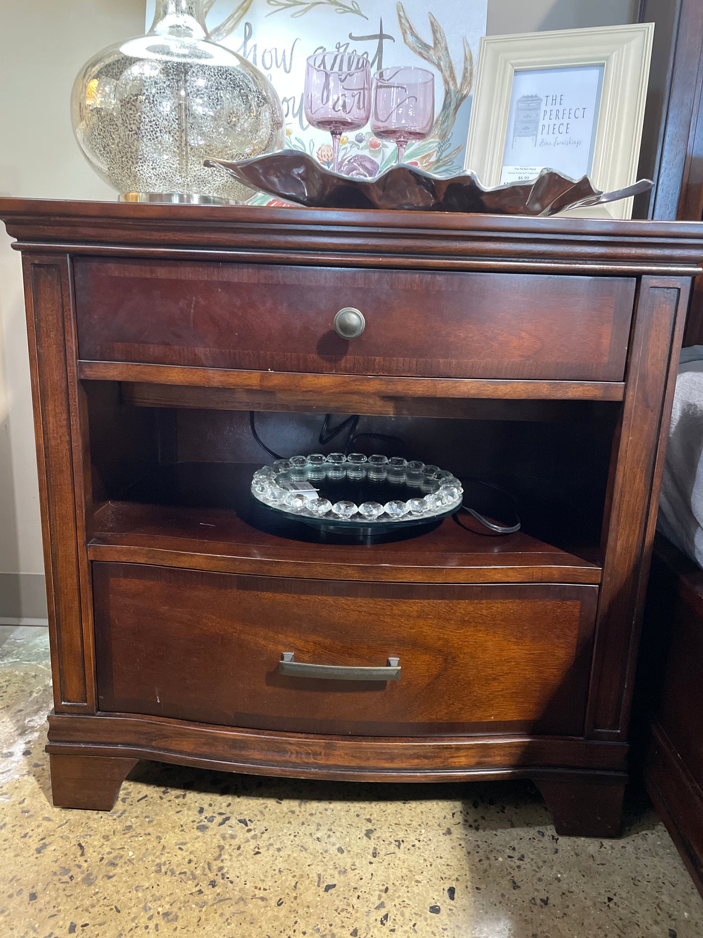 Avery dark wood bedroom collection