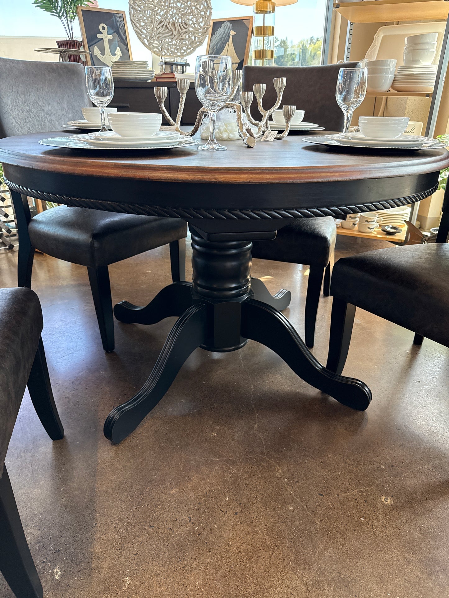 Kitchen Table with butterfly leaf and 4 chairs