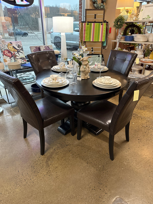 Canadel Table with Leaf and Glass Top