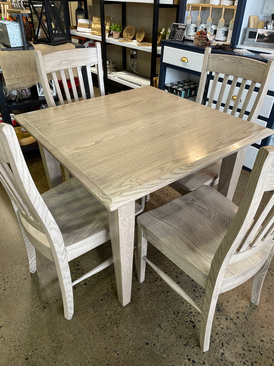 Kitchen Dining Table w/4 Chairs 2 12"leaves
