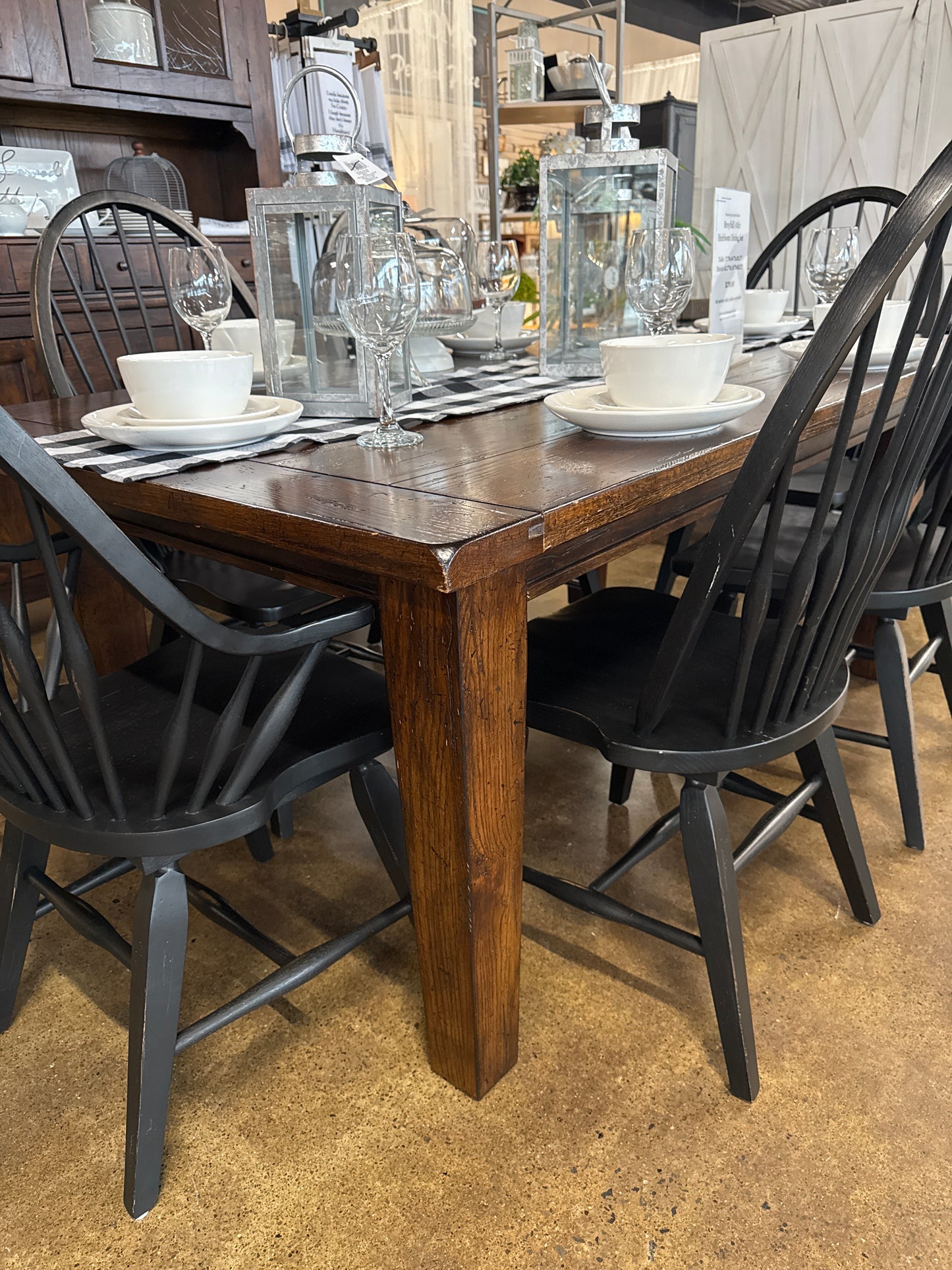 Broyhill Attic Heirloom Plank Table Dining Set w/Hutch