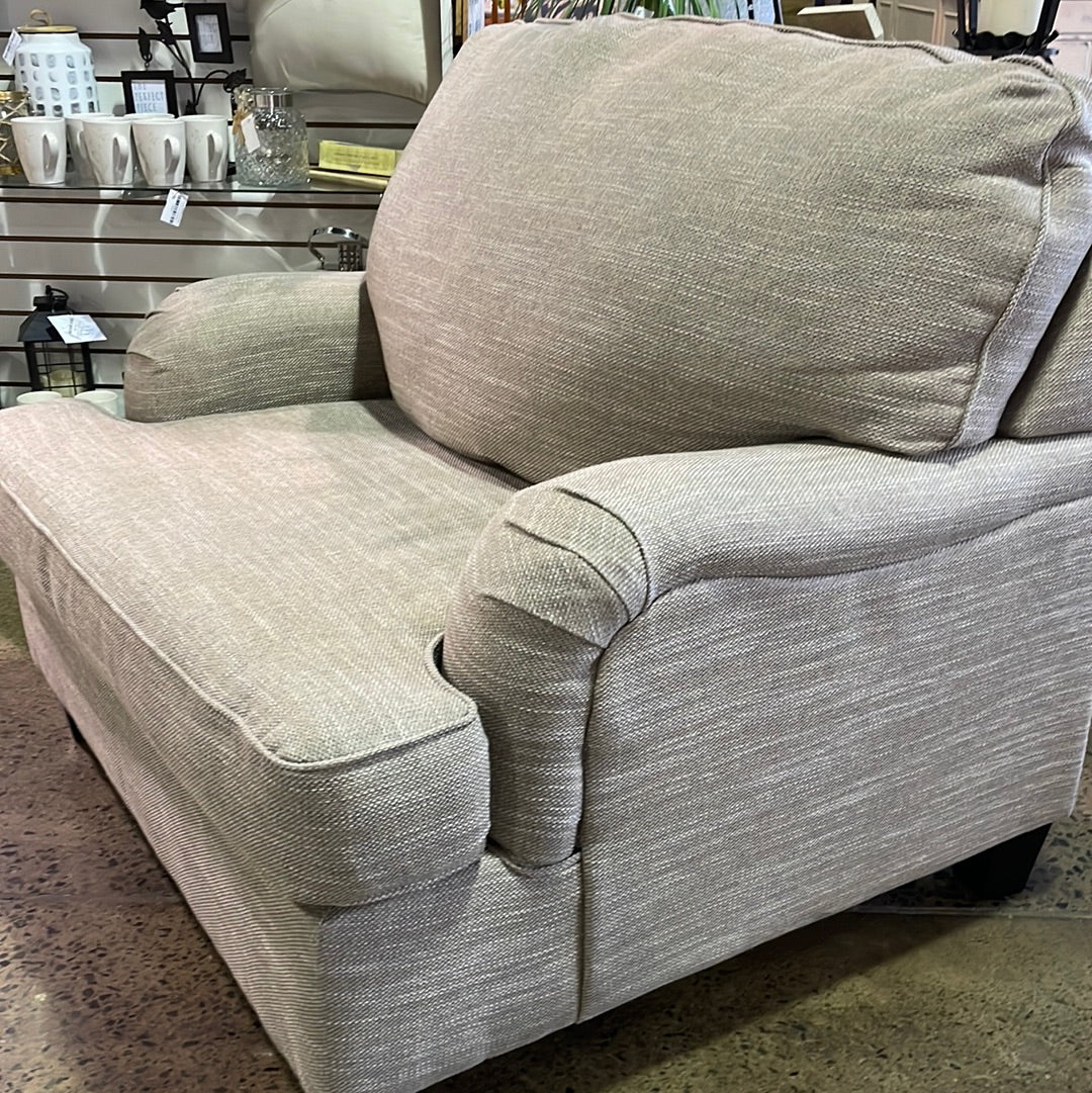 Wheat oversized chair