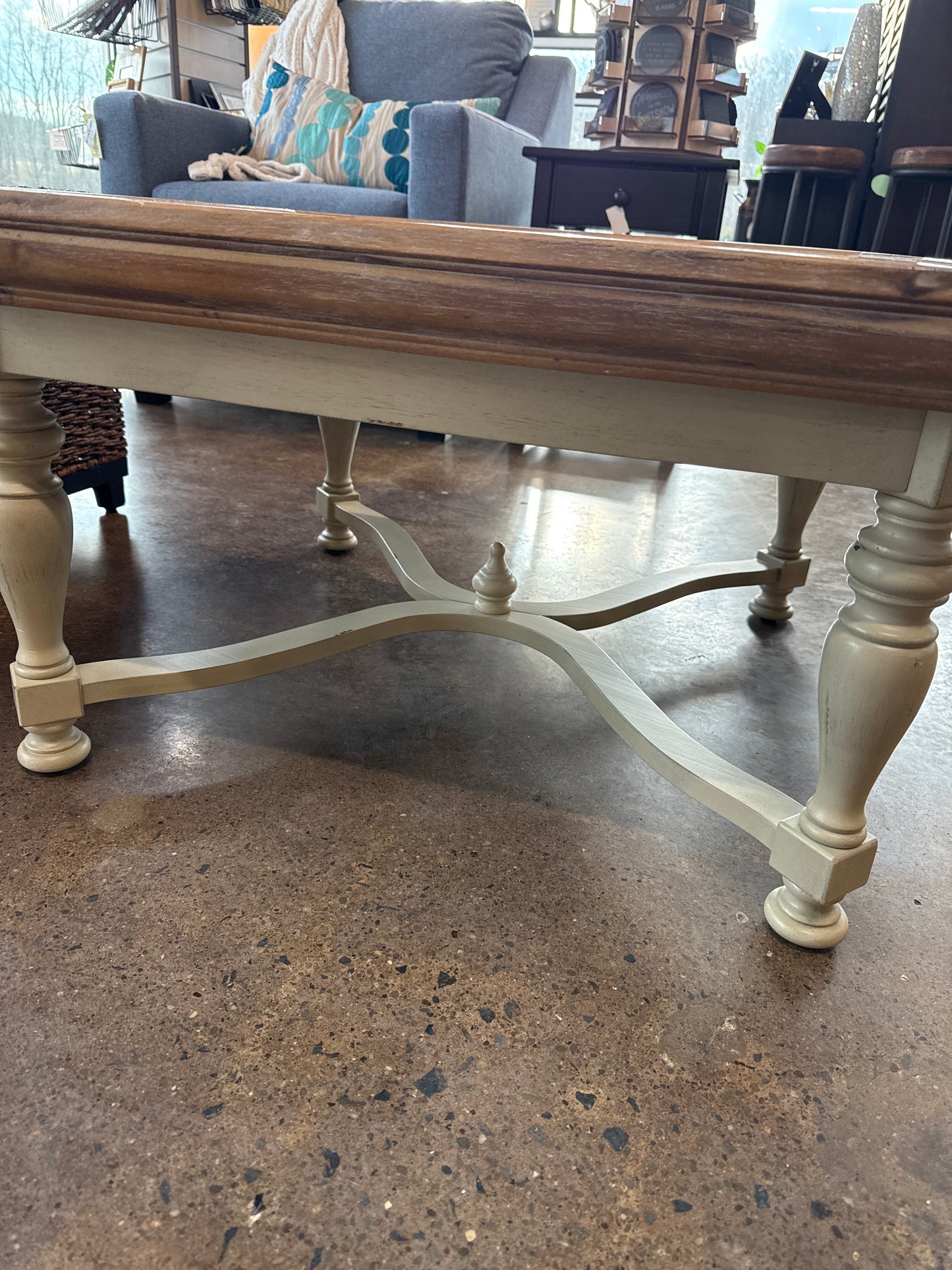 Pier 1 Coffee Table 32x32x18