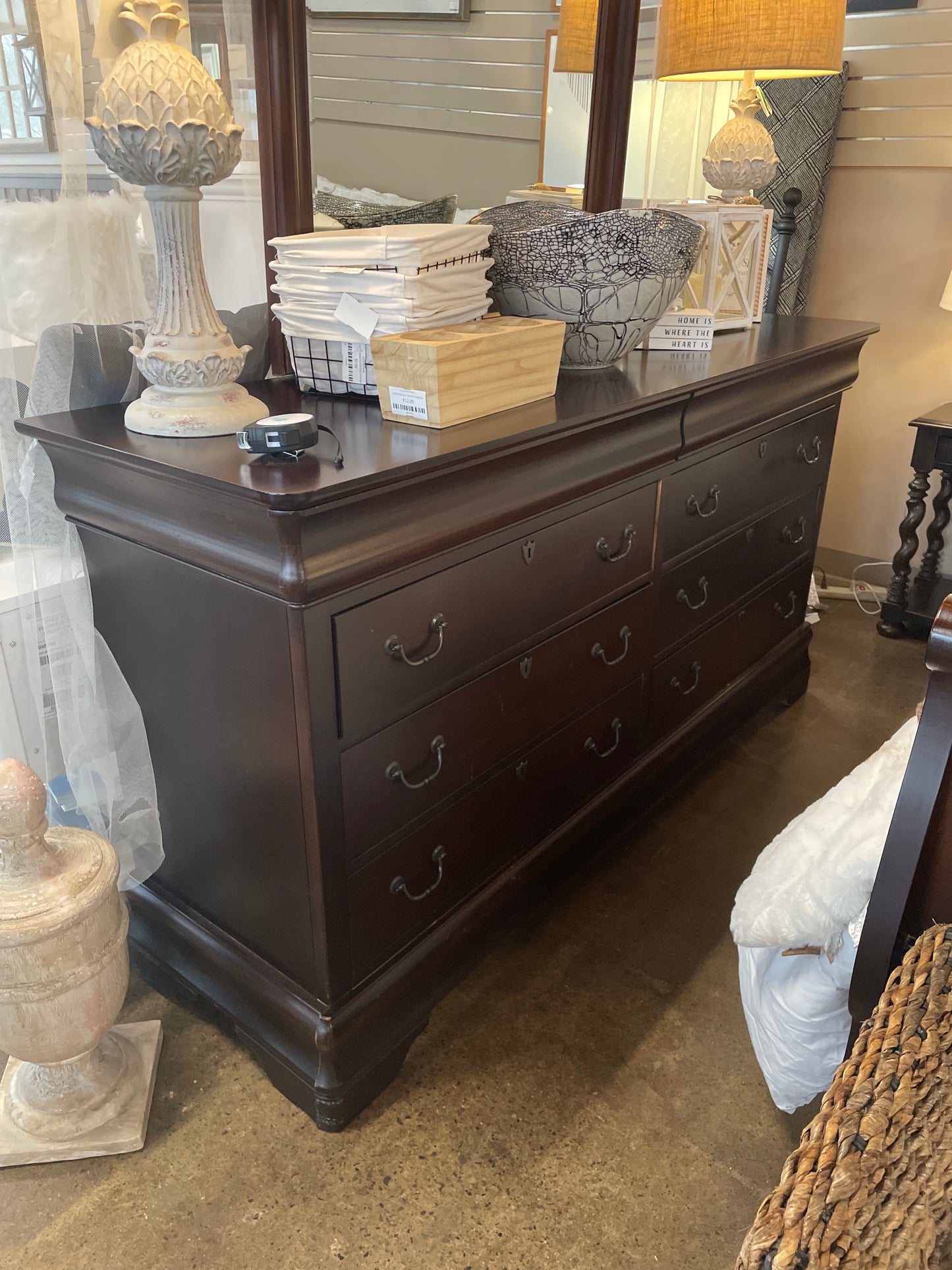 Bassett Queen Sleigh Bed and 6 Drawer Dresser