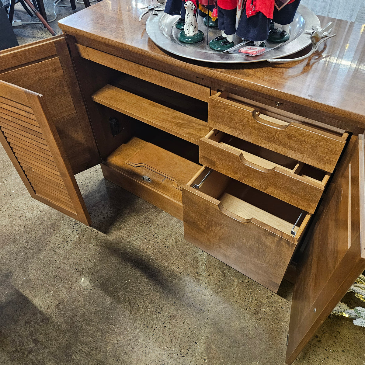 Ethan Allen Buffet/Cabinet with Storage