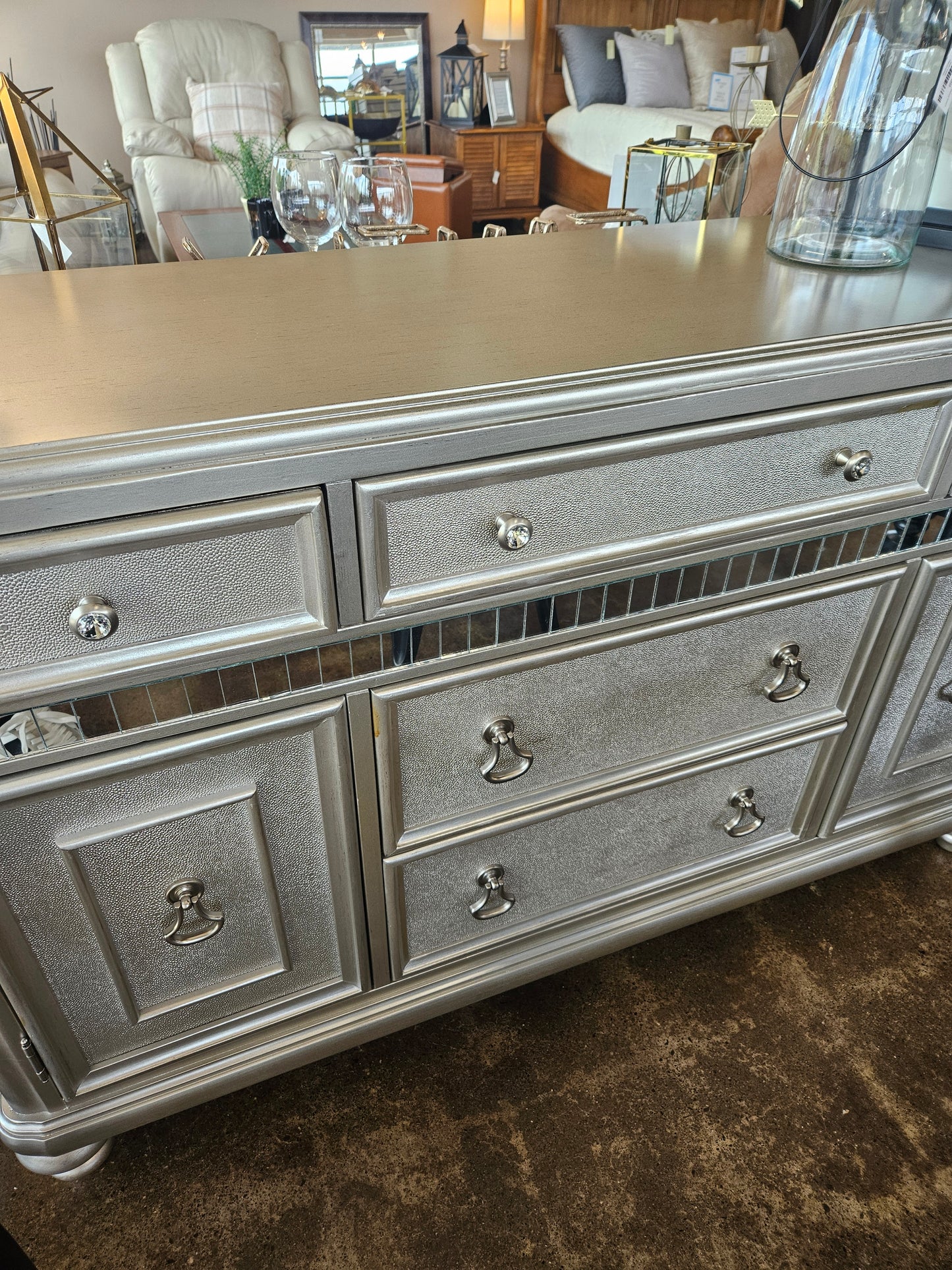 Coaster Furniture Bling Game Server