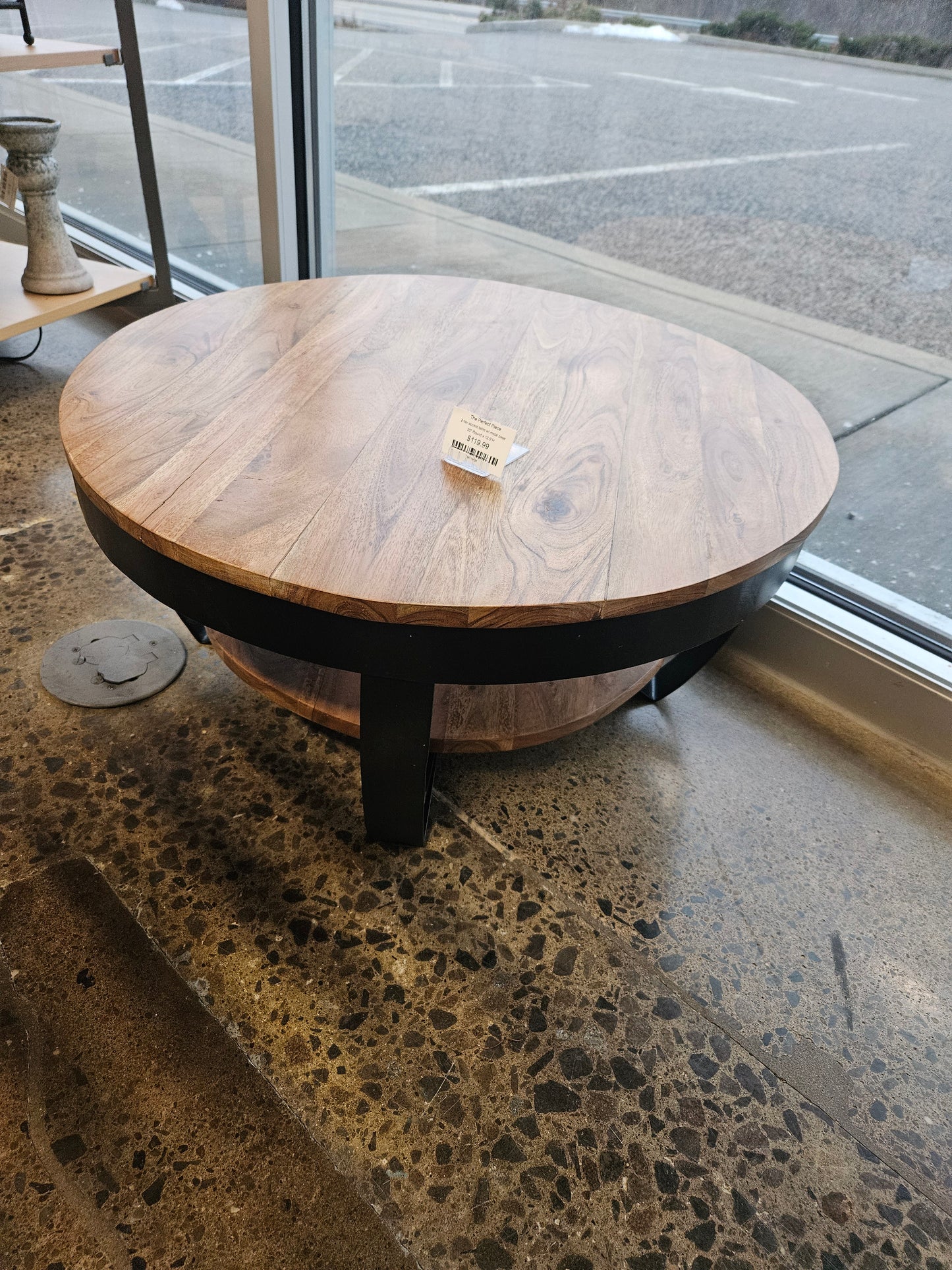 2-tier accent table w/ metal base