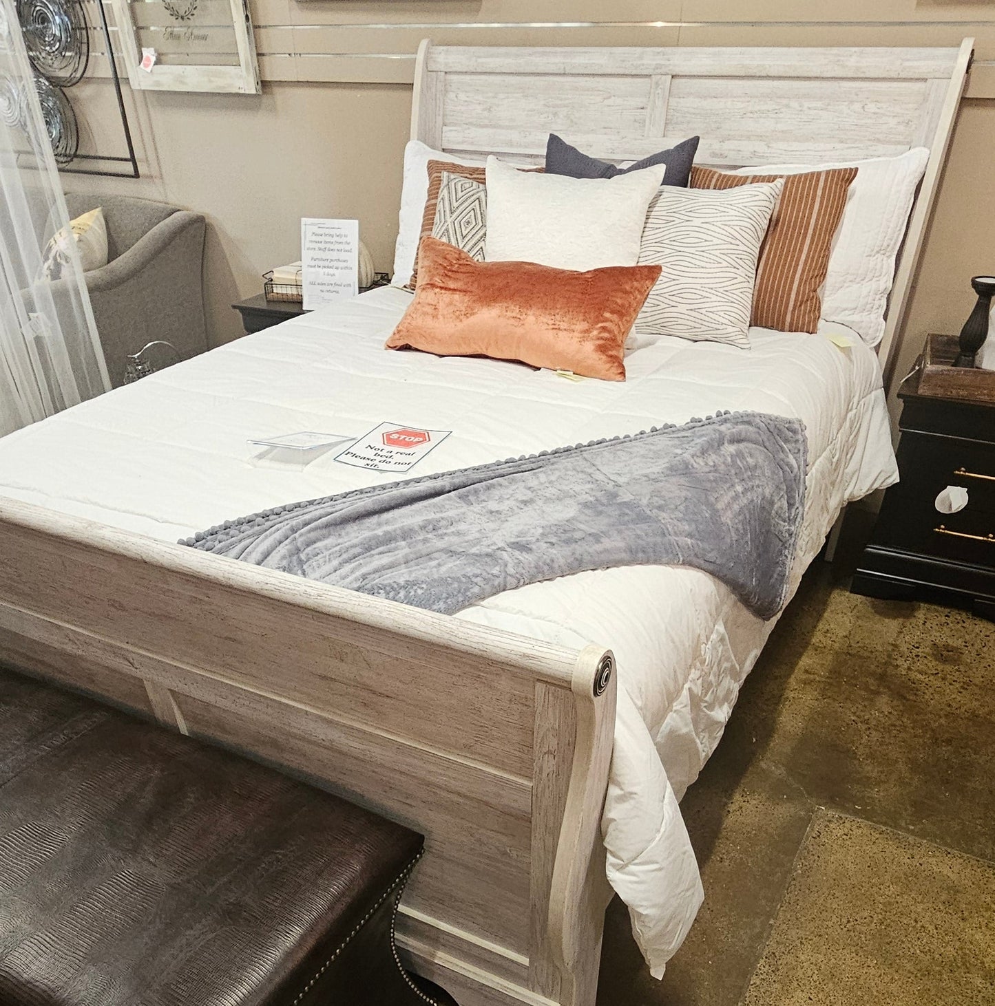 Ashely Whitewash Queen Sleigh Bed