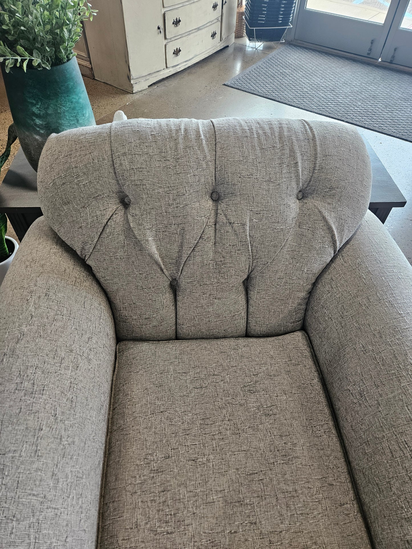 Tufted Sofa and Chair (Setof2)