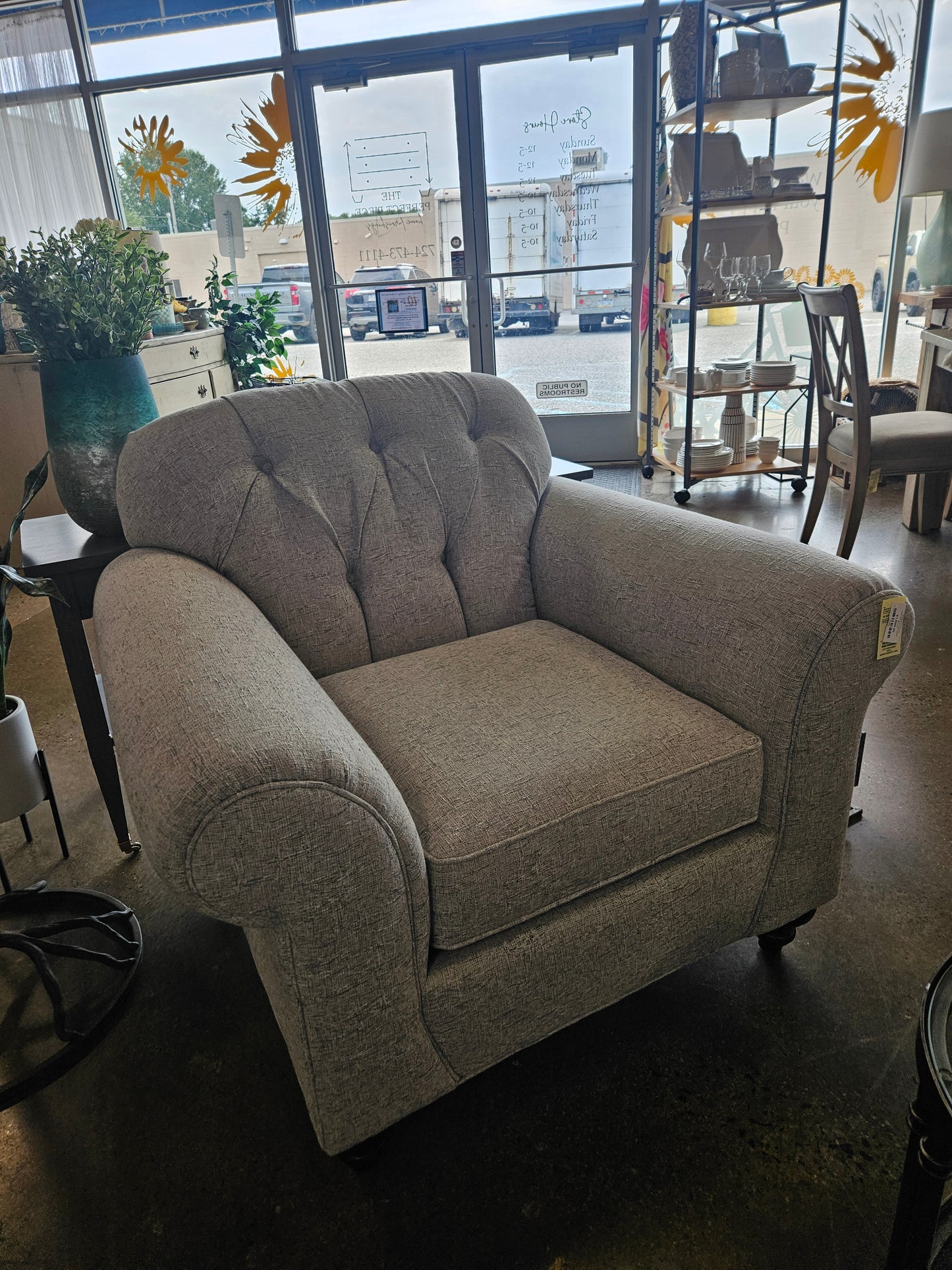 Tufted Sofa and Chair (Setof2)