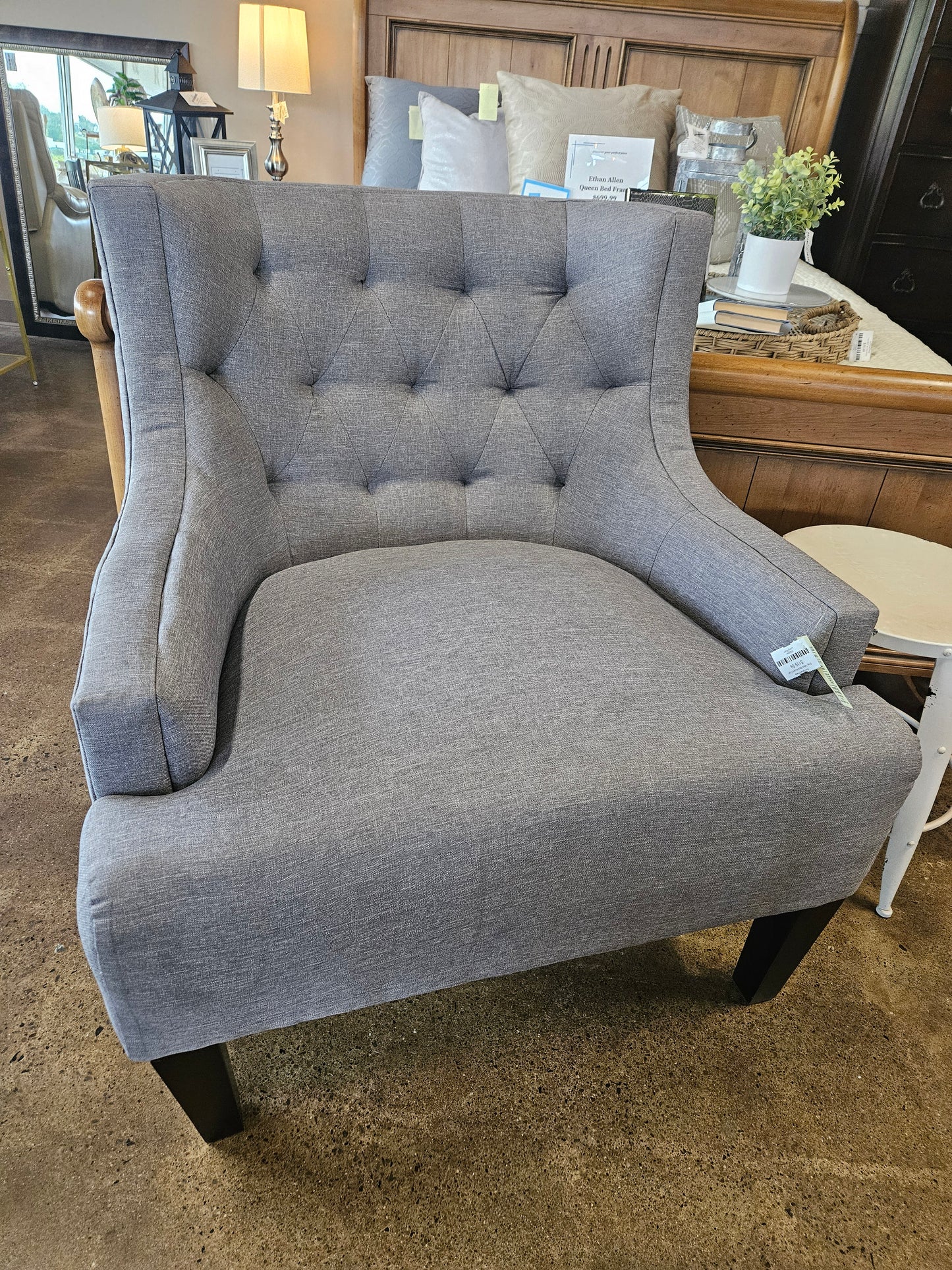 Gray Tufted Back Accent Chair