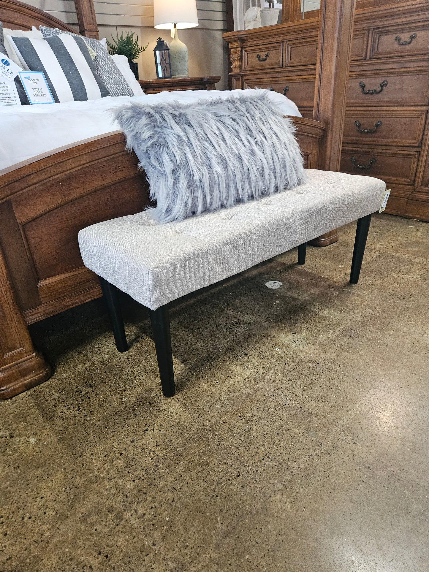 Neutral upholstered tufted bench