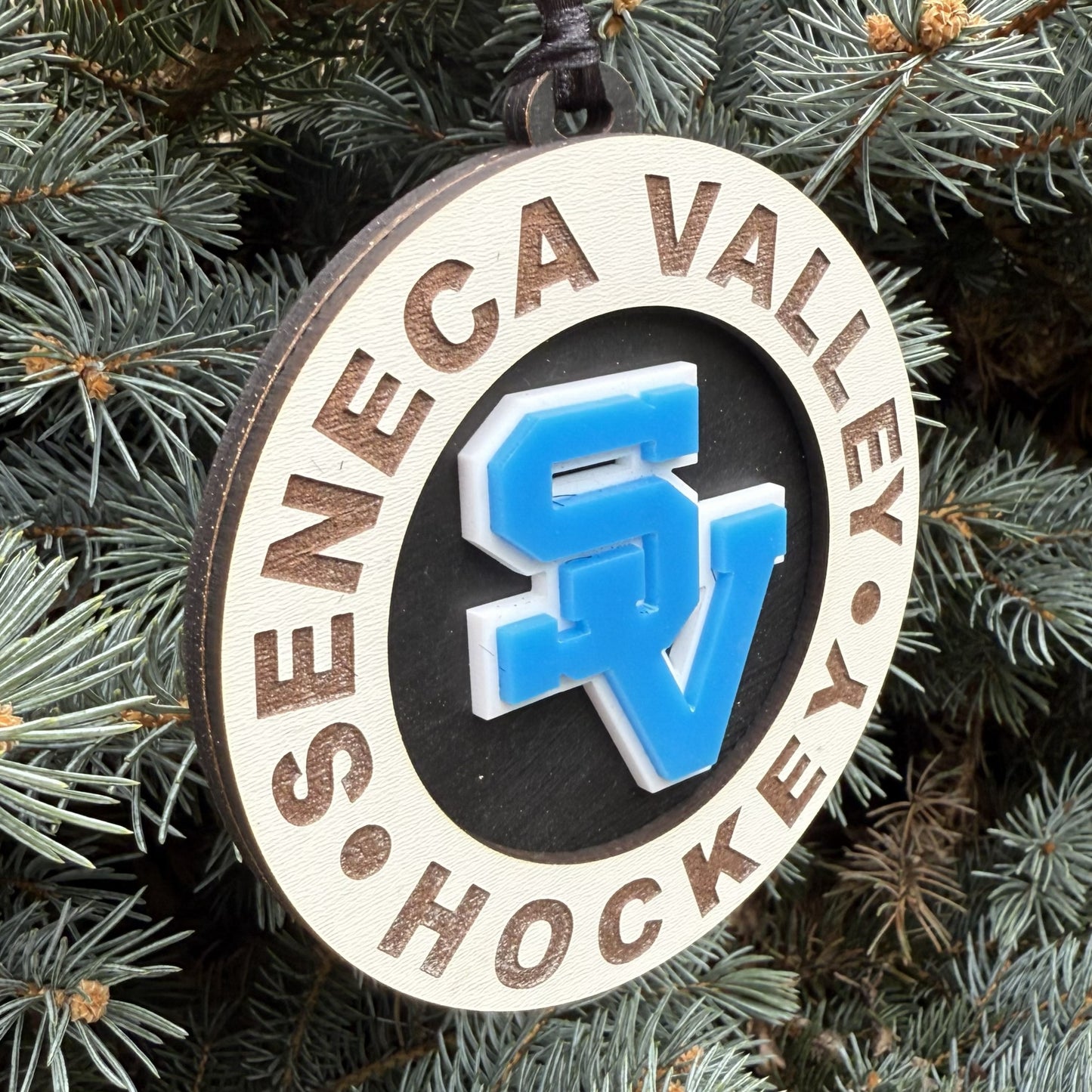 Seneca Valley Hockey Ornament (round)