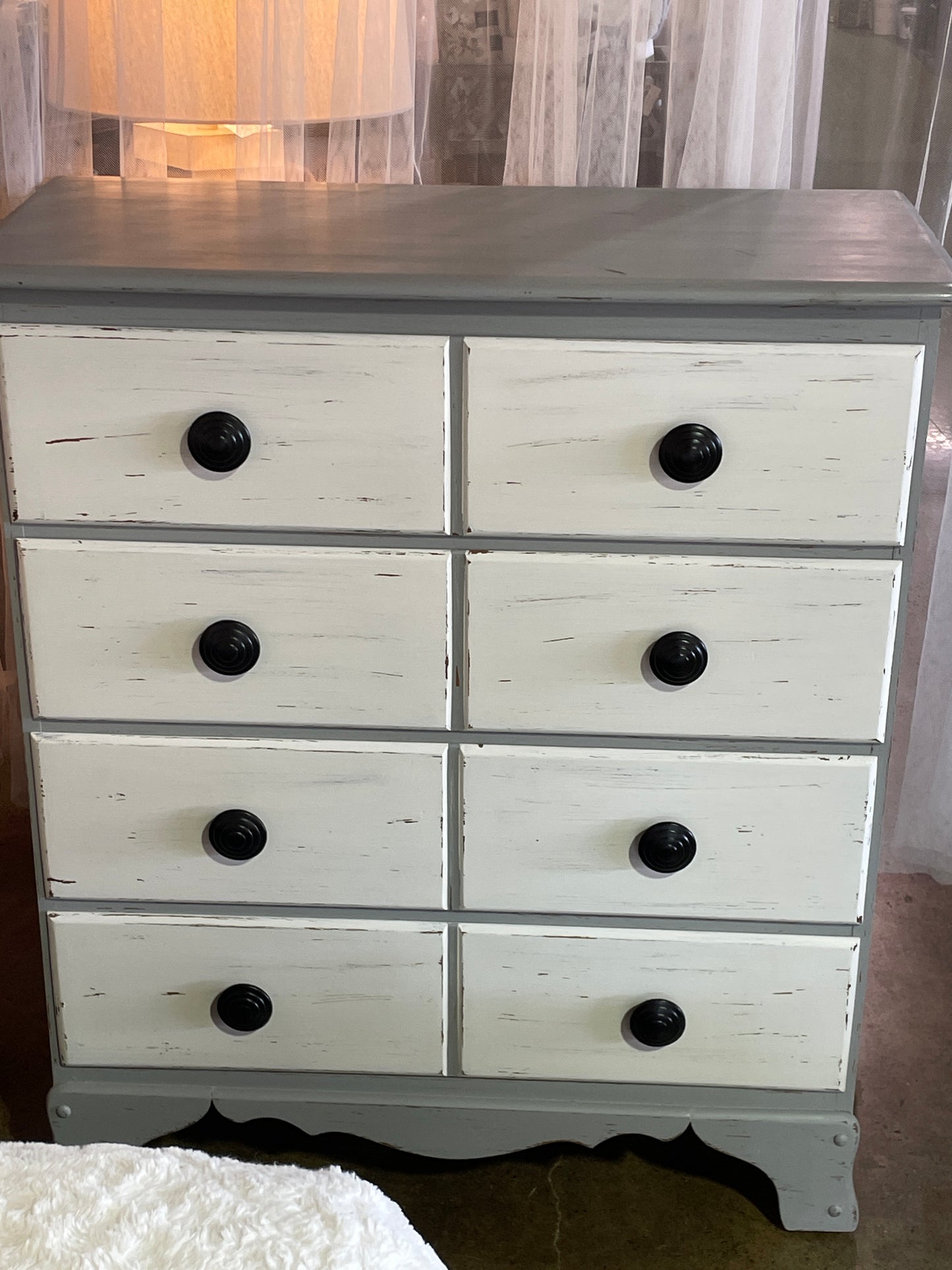 Distressed Chest of Drawers