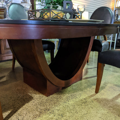 Dining Table w/ 4 Chairs and leaf