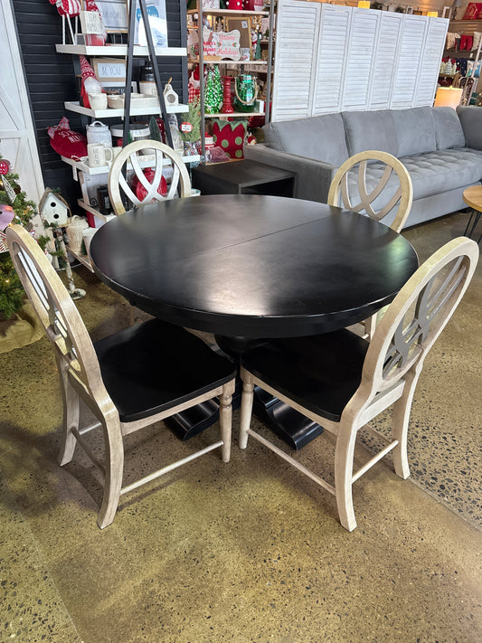 Canadel Kitchen Table with 4 chairs