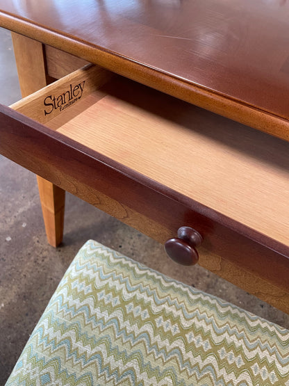 Stanley Dining Set w/4 Chairs & 2 Leaves