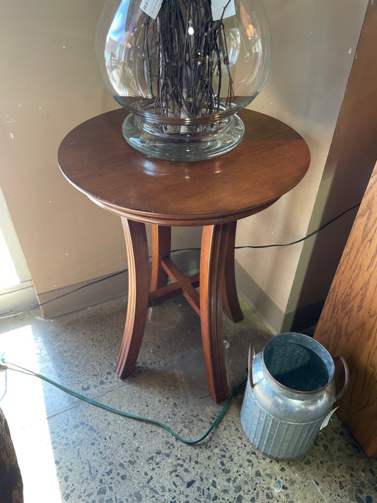 Wood Accent Table Round Top