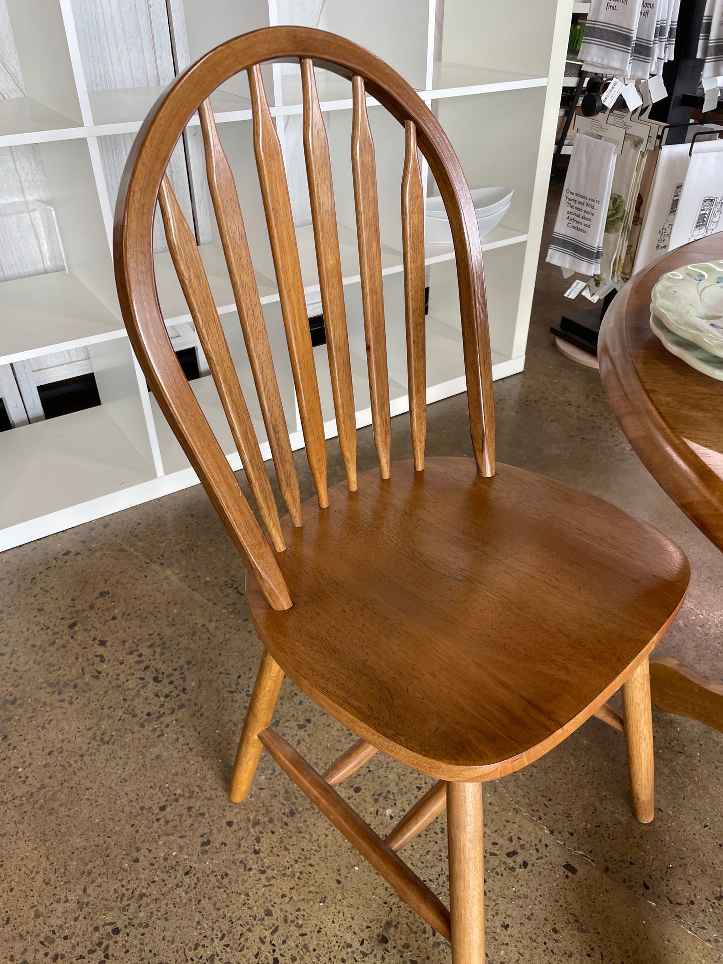 Oak Kitchen Table w/ 2 chairs