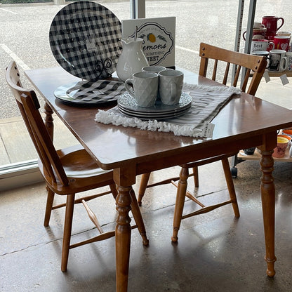 Ethan Allen table w/ 2 chairs