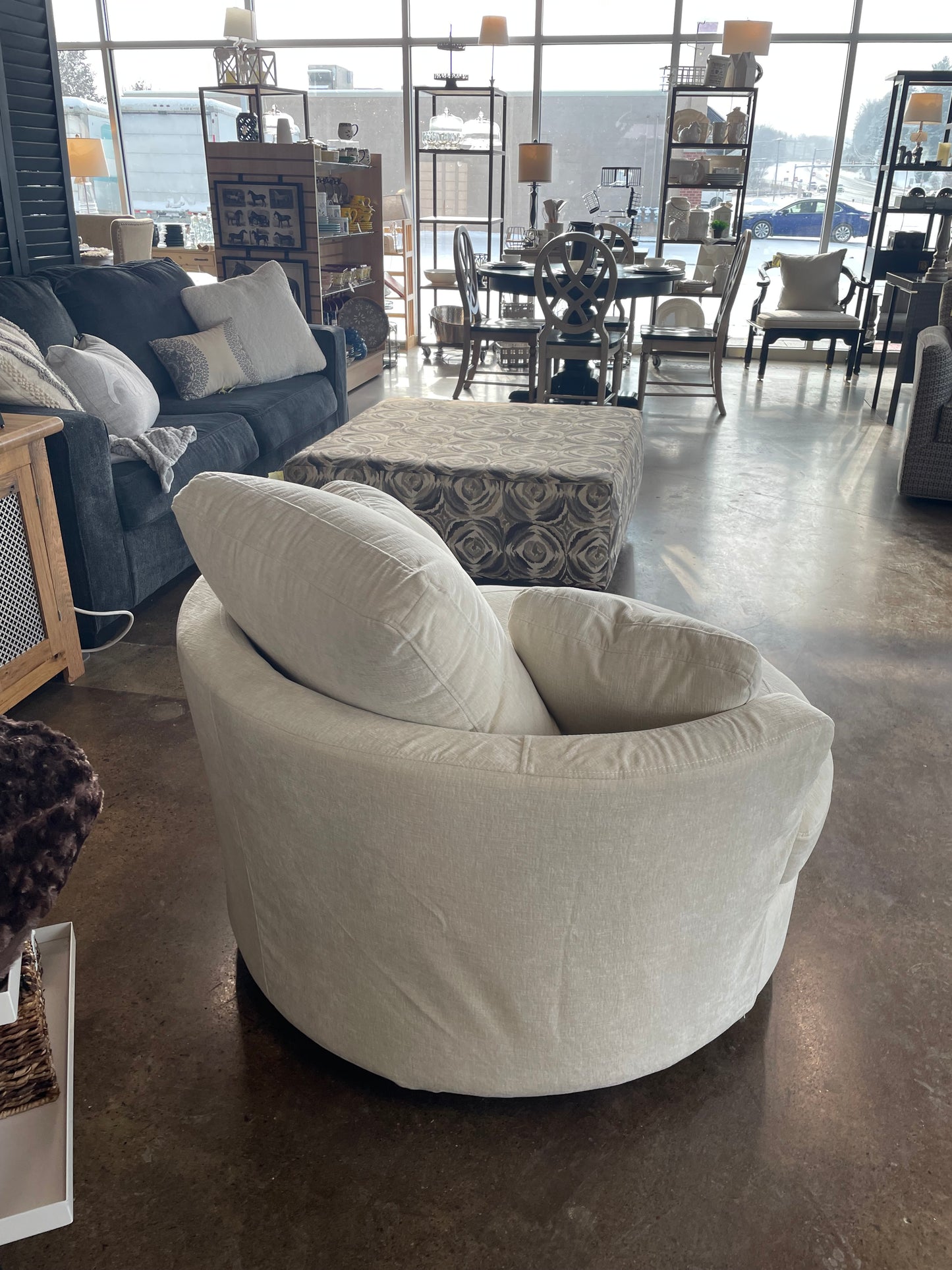 Cream Swivel Chair