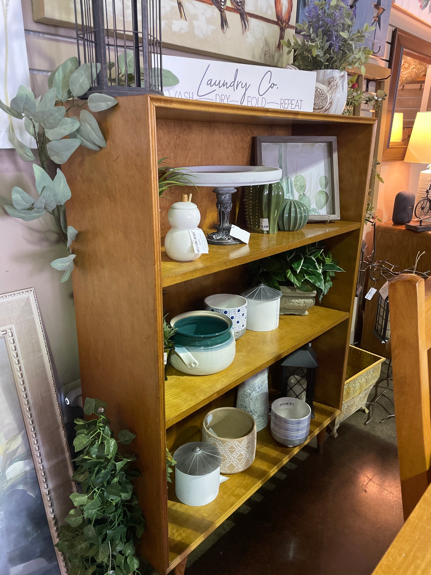 Mid century bookshelf w/ 3 shelves