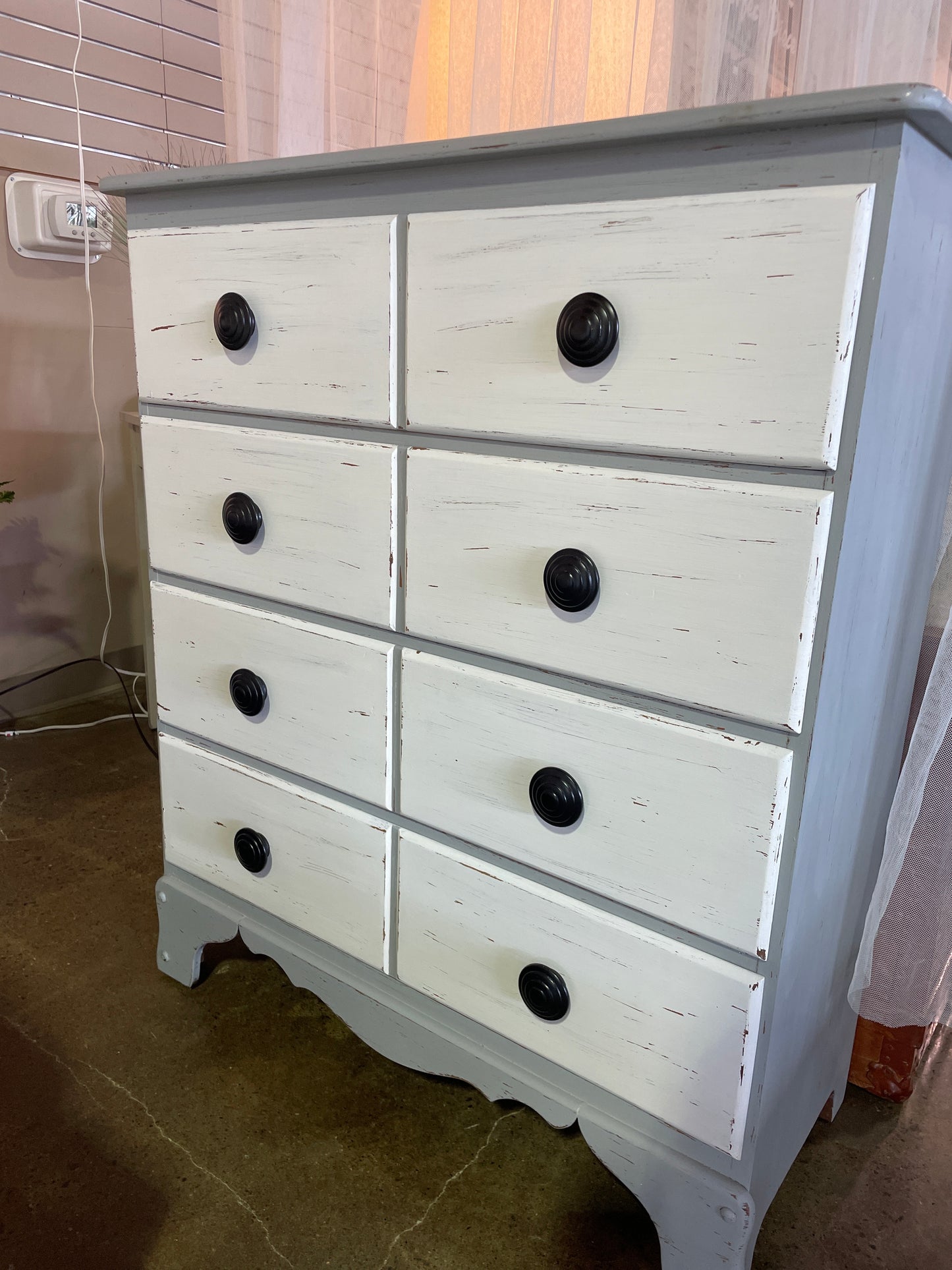 Distressed Chest of Drawers