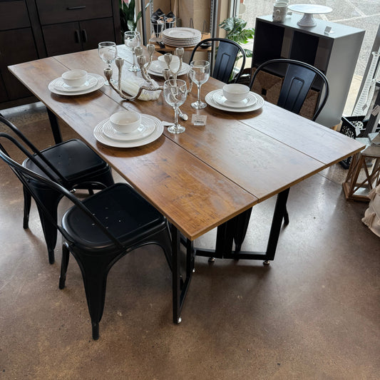 Farmhouse Table and Chairs