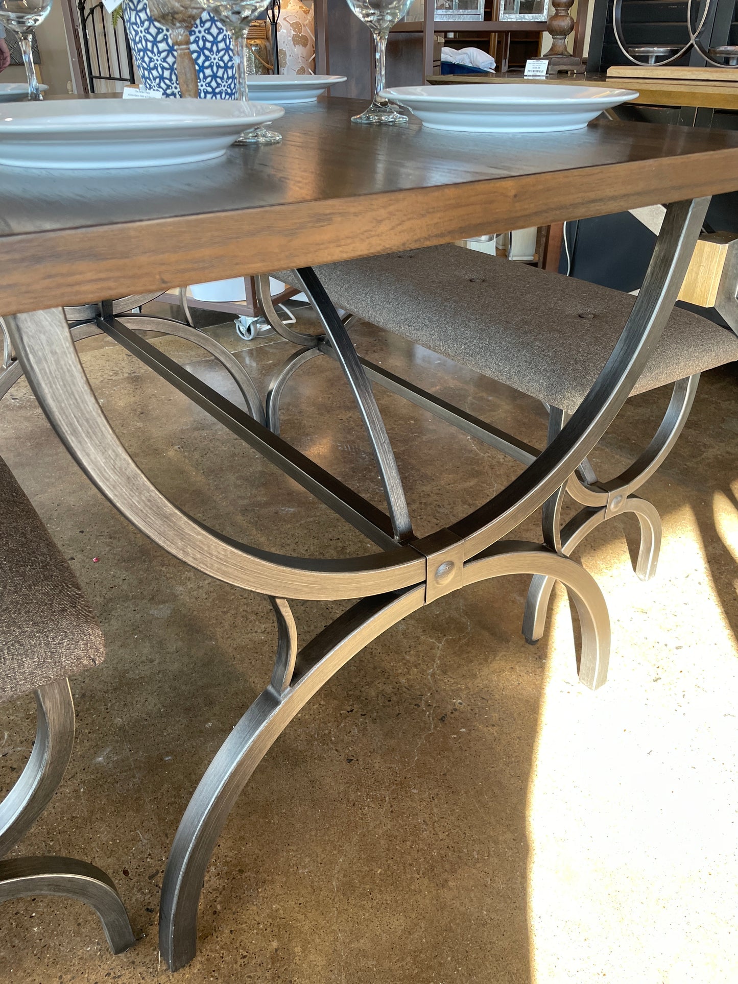 Kitchen/Game Table w/2 Benches