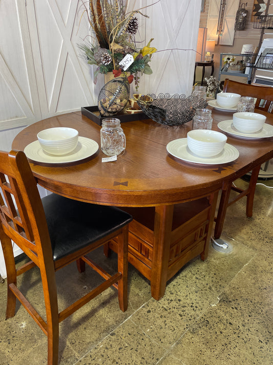 Hightop Table and Chairs