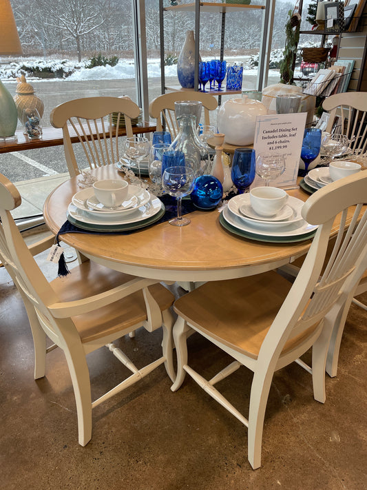 Canadel pickled wood dining table w/ 6 cream chairs and leaf