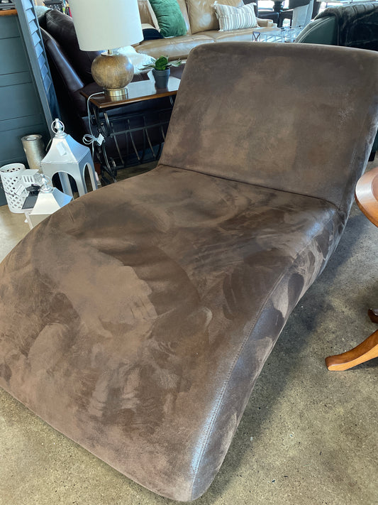 Brown Oversized Chaise Lounger