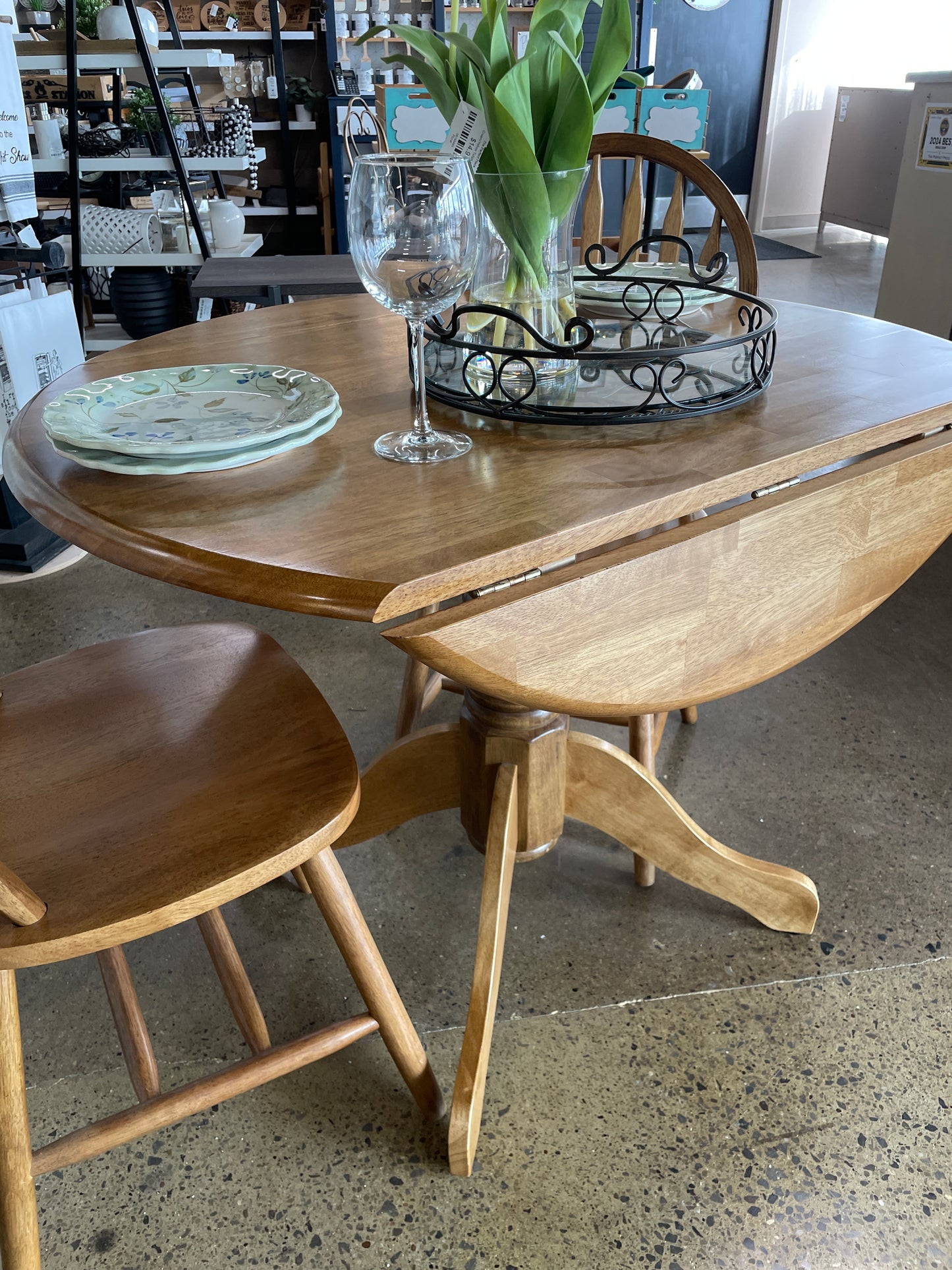 Oak Kitchen Table w/ 2 chairs