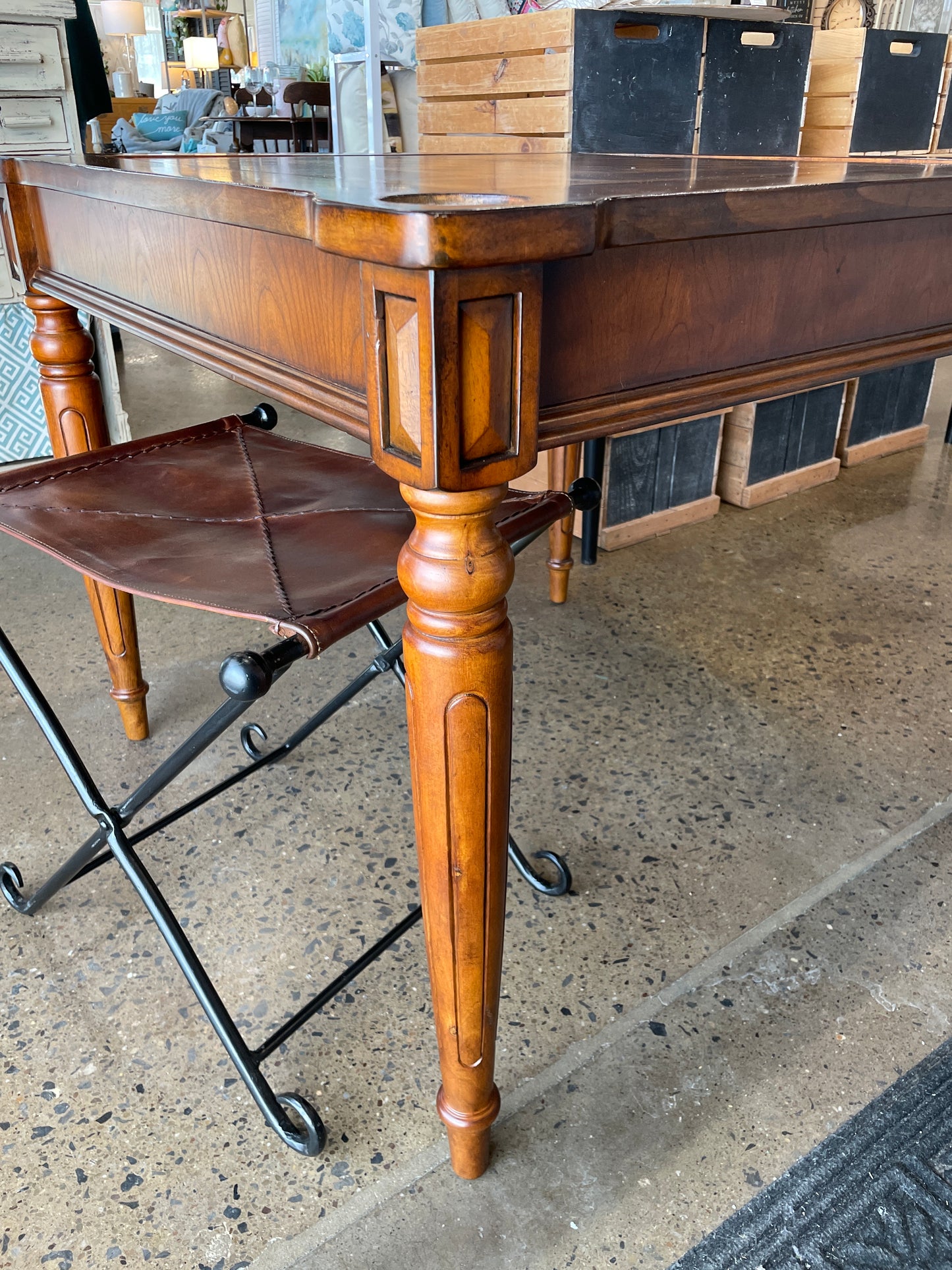 Game Table with 4 stools