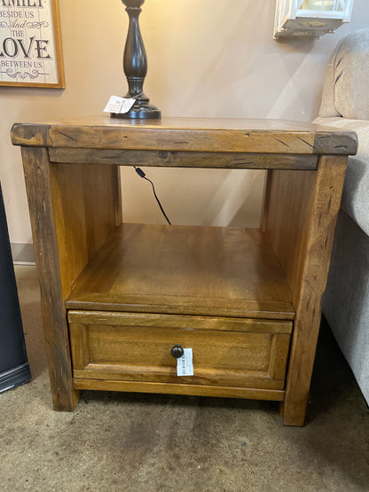 Wood End Table 1 Drawer/1 Shelf