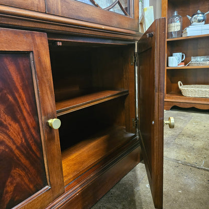 Ethan Allen Roth wooden hutch