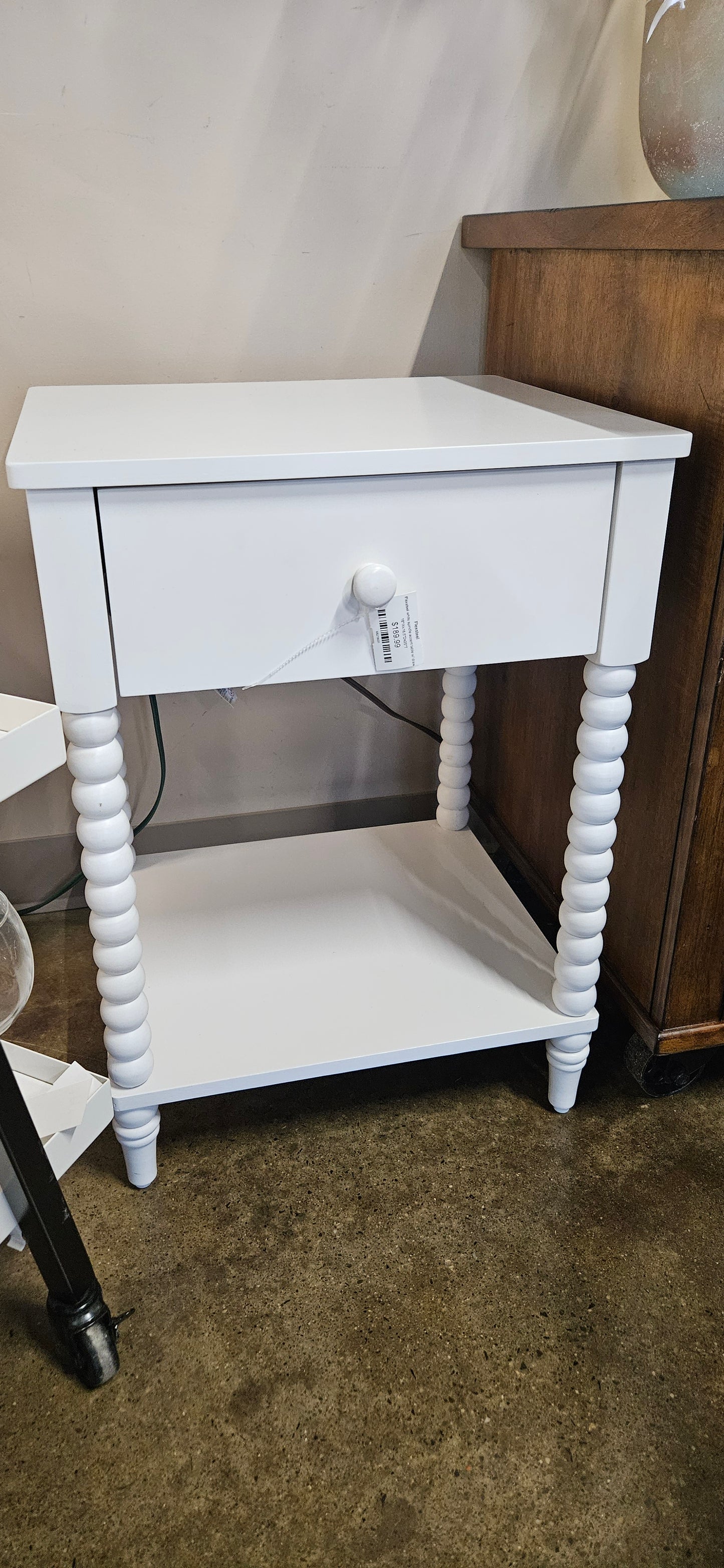 Flexsteel white spindle accent table w/ drawer