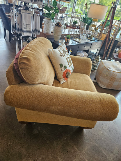 Flexsteel Goldenrod Nail head Trimmed Chair