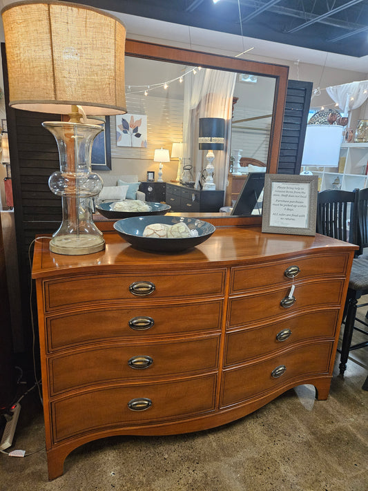 Mahogany Bow Front Dresser w/ 8 Drawers