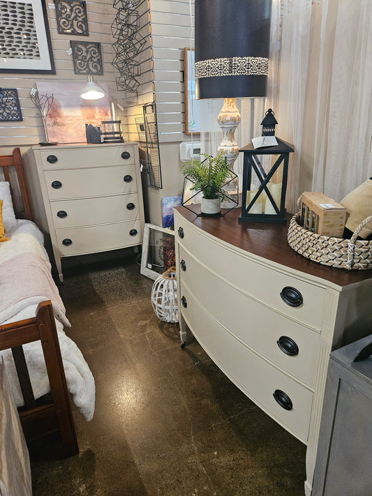 Refinished dresser with casters and lined drawers