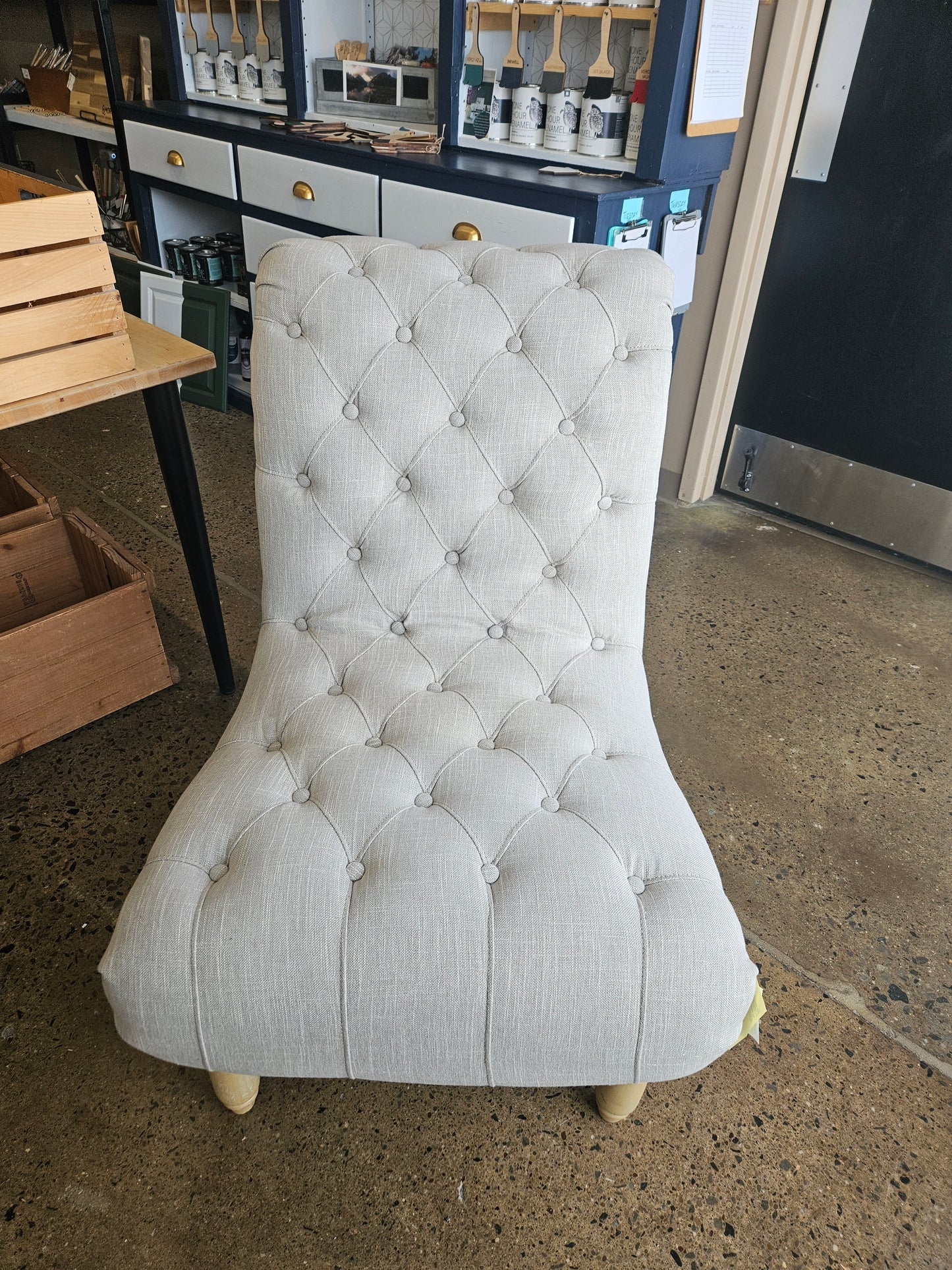 Light Gray Slipper Chair