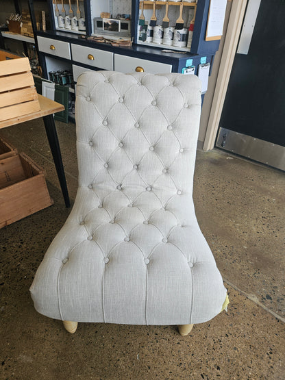 Light Gray Slipper Chair