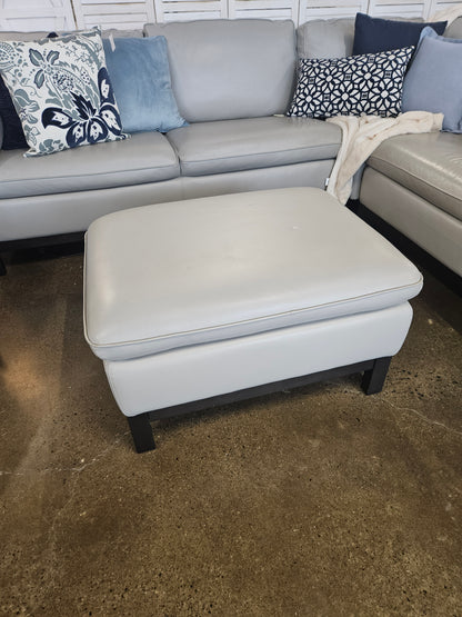 Violino Gray 4 piece leather sectional