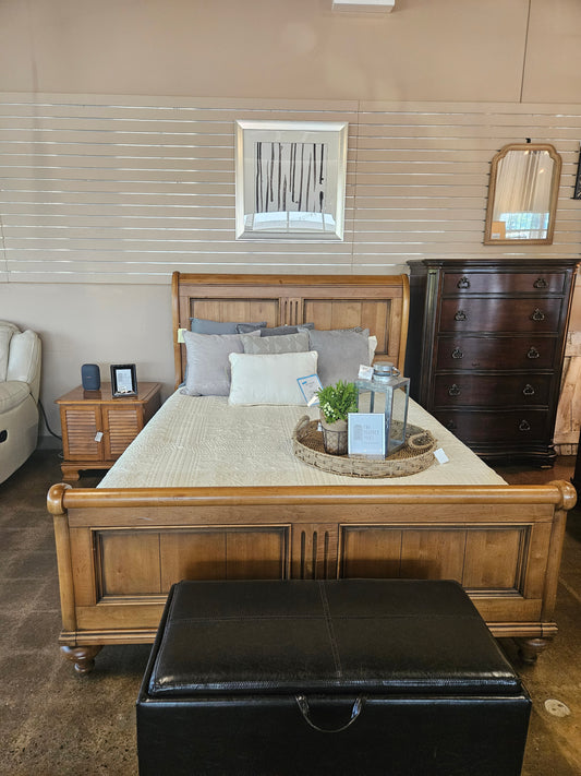 Ethan Allen Queen Bed Frame