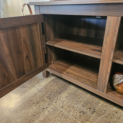 Entertainment/Media Stand